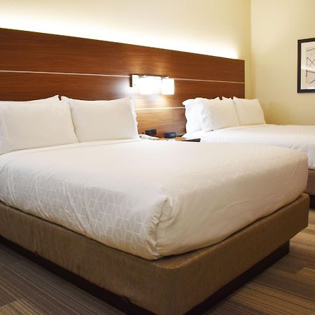 Holiday Inn Express Hotel & Suites Albany By Ihg Exterior photo